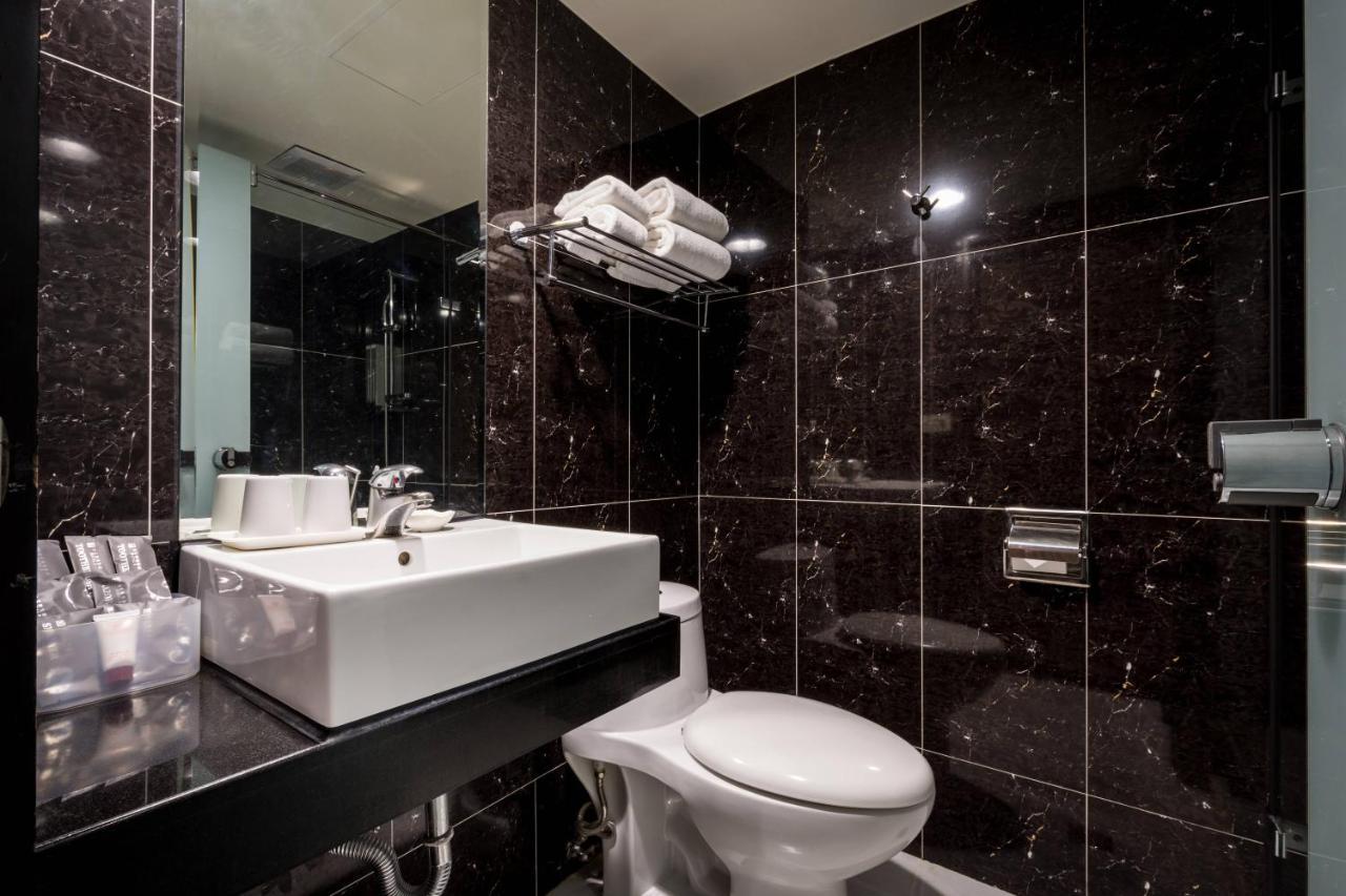 台北碧瑤飯店 Hotel B Taipei Exteriör bild